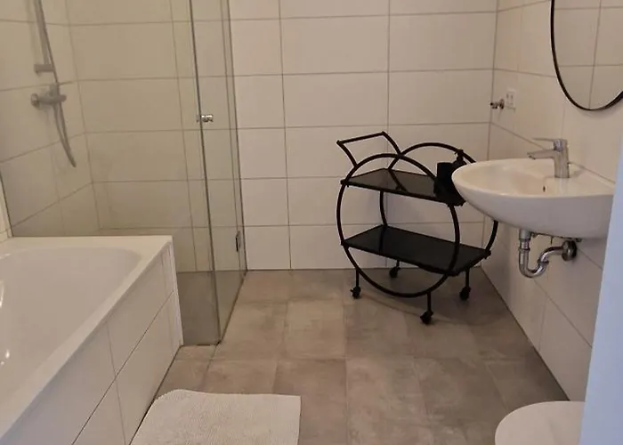 Exclusive Neue 8 דירה